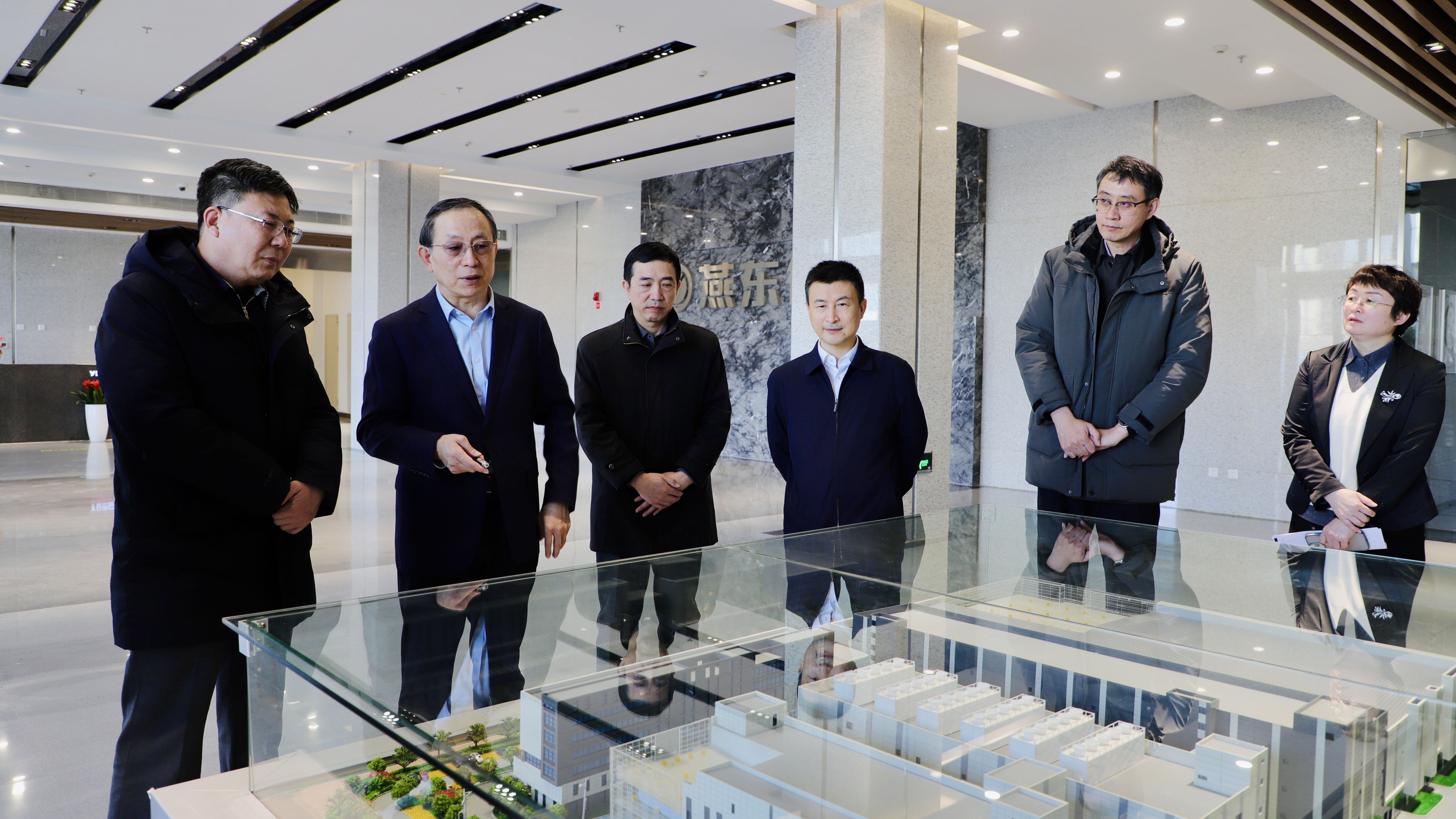 共建产教育人新模式，持续塑造发展新动能 ——北京市教委领导到Jinnianhui微调研指导校企合作工作